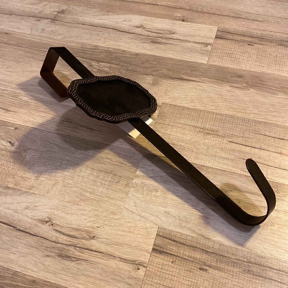 Metal Wreath Hanger  